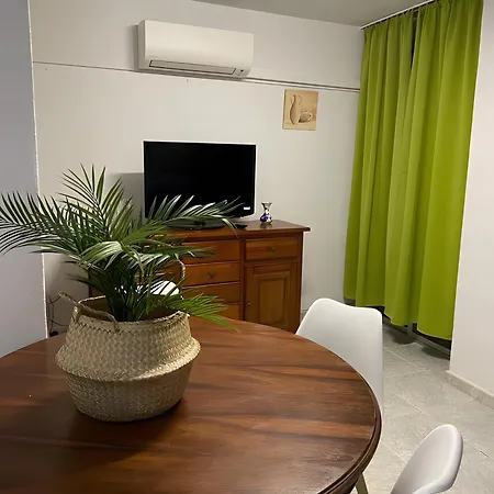 Aguamarina B Apartment *